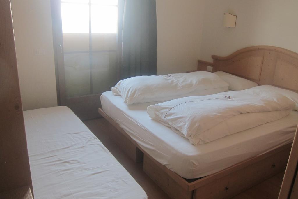 Chalet Rin da Pemont Livigno Kamer foto